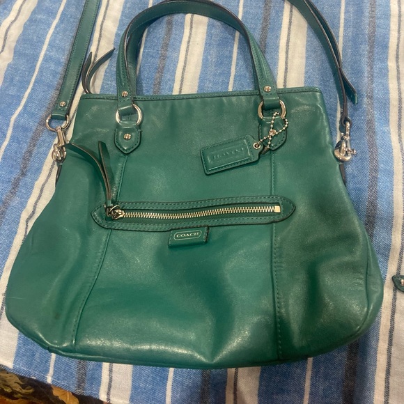Beautiful Coach bag with matching wallet - Picture 3 of 4